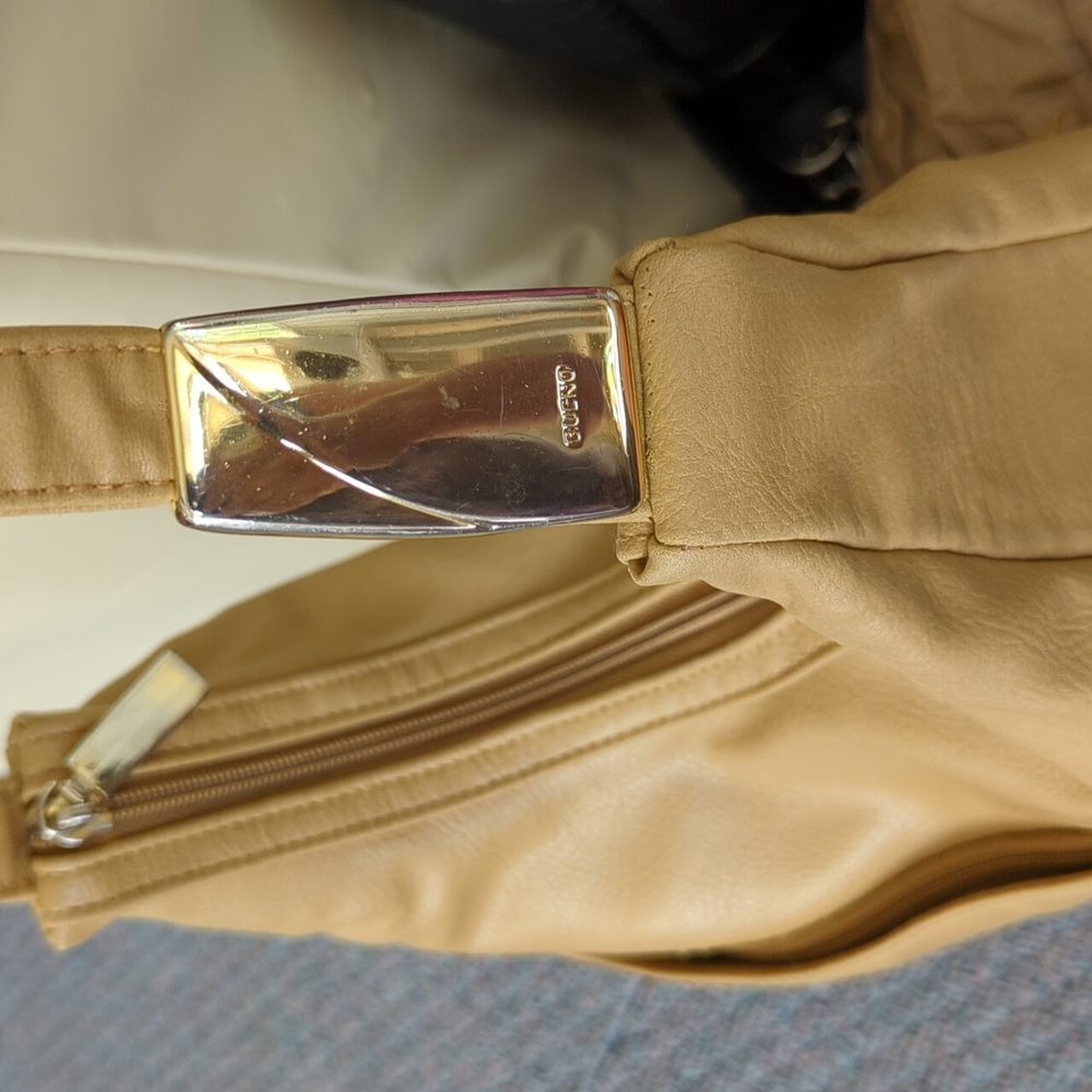 Purses - Picture 9 of 10